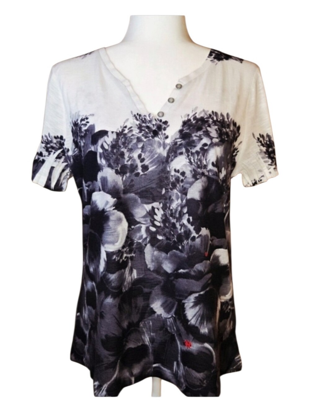 Y2K Threehearts White Short-Sleeved Top With A Floral Pattern In Shades …